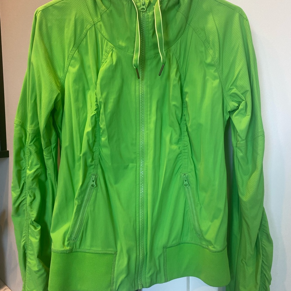 Bright Green Lululemon Windbreaker Jacket EUC 8